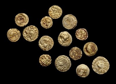 Komplettes nicht-lokales angelsächsisches Münzversteck, der Crondall-Schatz, aus Crondall, Hampshire von Anglo Saxon