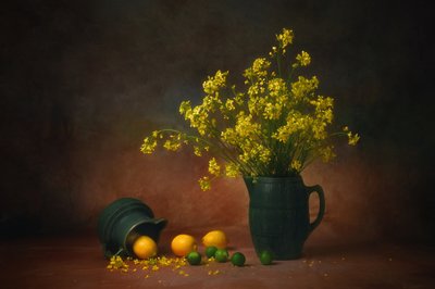 Gelbe Blumen und Zitronen von Anna Wan