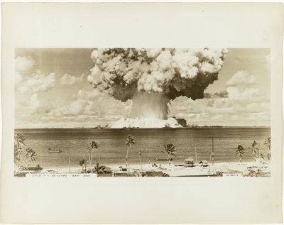 Atombombentest während Operation Crossroads von Army Navy Task Force One