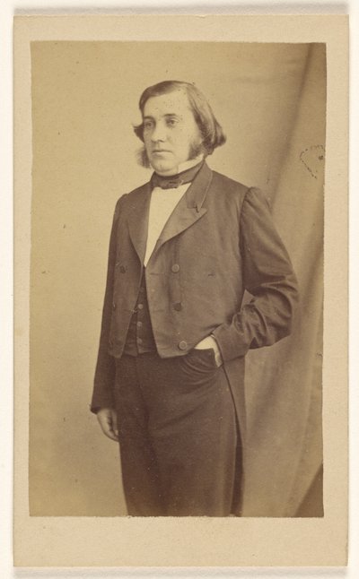 Nicht identifizierter Mann mit Koteletten, stehend von Bailly and Maurice