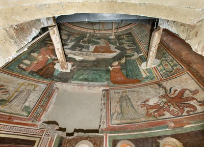 Nördliches Querschiff, Altar des Erzengels Michael, Fresken von Bonifacio Bembo, Tugend Glaube und Demut, Krönung der Jungfrau und Christus umgeben von Engeln von Bonifacio Bembo
