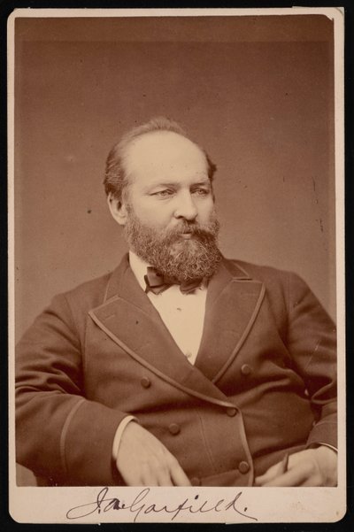 Porträt von James Abram Garfield, 1831-1881, vor 1876 von Brady