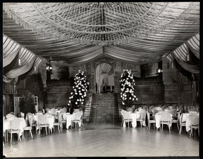 Empfangsraum im Ritz-Carlton Hotel, 1915 oder 1916 von Byron Company