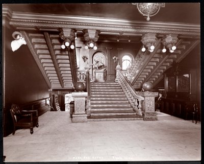 Treppe im Park Avenue Hotel, 1901 oder 1902 von Byron Company