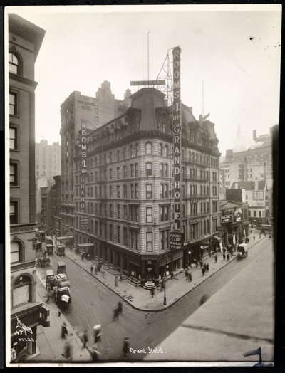 Ansicht des Grand Hotels an der 31st Street und Broadway, New York, ca. 1914 (Silbergelatineabzug) von Byron Company