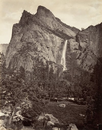 Brautschleierfall, 940 Fuß, Yosemite, ca. 1872, gedruckt ca. 1876 von Carleton E. Watkins.