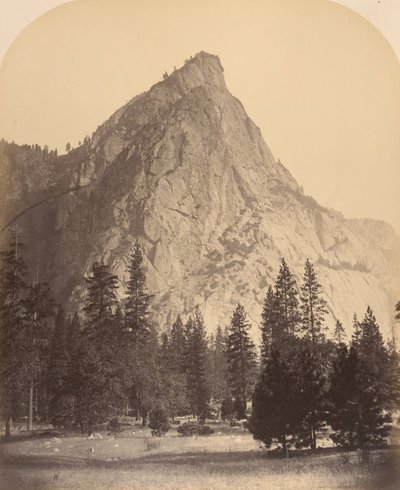 Drei Brüder, Vorderansicht, 4480 Fuß, 1861 von Carleton Emmons Watkins