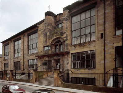 Ansicht der Kunsthochschule, entworfen von Architekt Charles Rennie Mackintosh von Charles Rennie Mackintosh