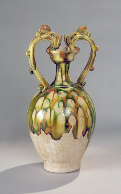 Amphore mit Drachenkopfgriffen, Tang-Dynastie, 618-907 von Chinese School