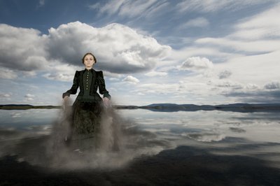Ätherische Frau Stillwasser von Christine von Diepenbroek