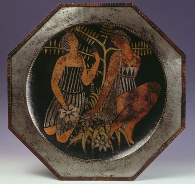 Messing achteckige Platte mit zwei Figuren von jungen Mädchen und Baum von Claudius Linossier