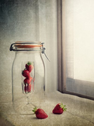 Frische Erdbeeren im Glas von Cristiano Giani