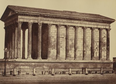 Nîmes. Maison Carrée von Édouard Baldus