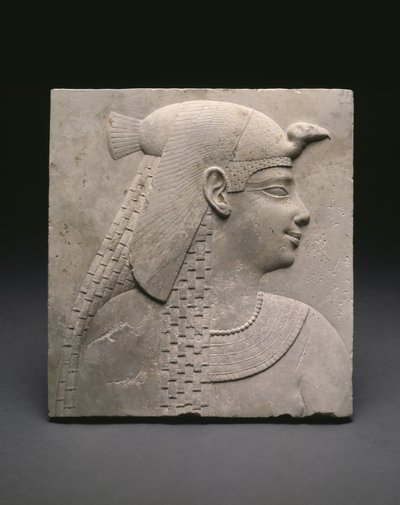 Reliefplatte, die eine Königin oder Göttin darstellt, Ptolemäische Zeit von Egyptian Ptolemaic Period