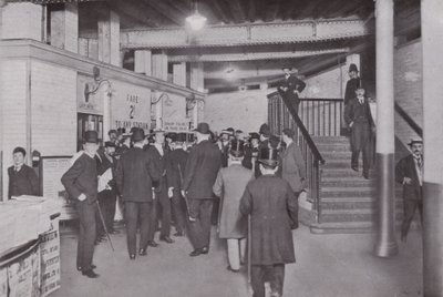 Am Bank Station der Central London Railway, Eingang von English Photographer