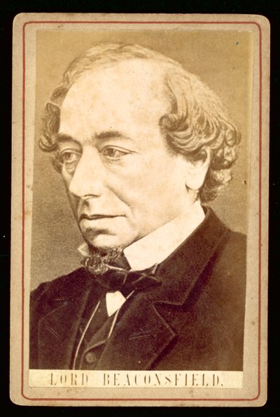 Benjamin Disraeli, Lord Beaconsfield, Porträt von English Photographer