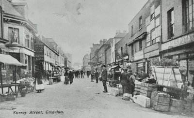 Britannia, Surrey Street, Croydon: Straßenmarkt, 1890 von English Photographer
