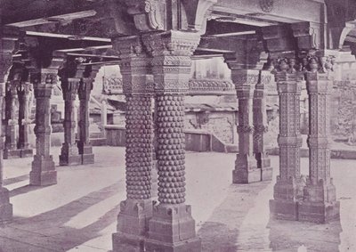 Geschnitzte Säulen, Panch-Mahal, Futtehpur-Sikri von English Photographer