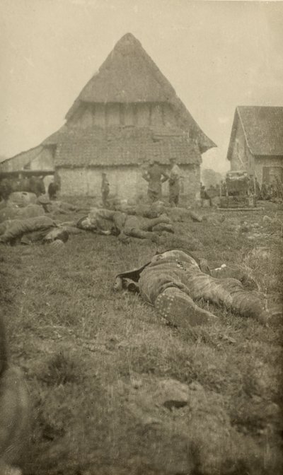 Aus einem Album mit 134 Fotografien im Zusammenhang mit dem Ersten Weltkrieg, Westfront, 1914-18 von English Photographer