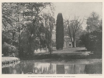 Die vorübergehende Residenz Seiner Majestät in der Nähe von Windsor, Frogmore House von English Photographer