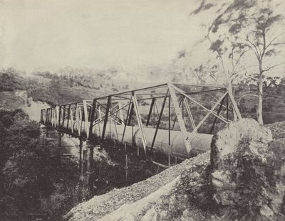 Melbourne Wasserversorgungspipes, über den Plenty River, Greensborough von English Photographer