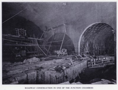 Mersey-Tunnel: Straßenbau in einer der Verzweigungskammern von English Photographer