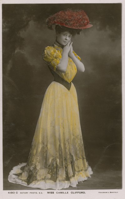 Miss Camille Clifford von English Photographer