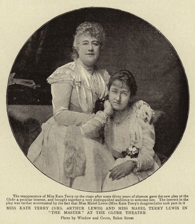 Miss Kate Terry (Mrs Arthur Lewis) und Miss Mabel Terry Lewis in Der Meister im Globe Theatre von English Photographer