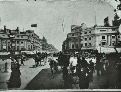 Oxford Circus, Westminster LB: Blick nach Osten, 1895 von English Photographer