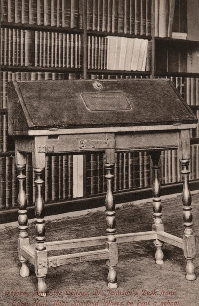 Oxford, Pembroke College, Dr. Johnsons Schreibtisch, von Edial Hall, bei Lichfield, wo er eine Schule führte von English Photographer