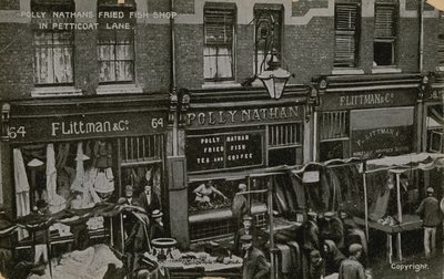 Polly Nathans Fischbraterei, Petticoat Lane, London von English Photographer