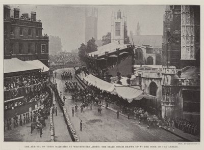 Die Ankunft Ihrer Majestäten in der Westminster Abbey, die Staatskutsche vor der Tür des Anbaus von English Photographer