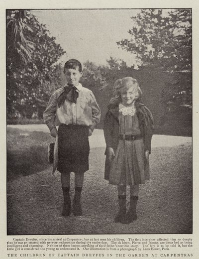 Die Kinder von Hauptmann Dreyfus im Garten in Carpentras von English Photographer
