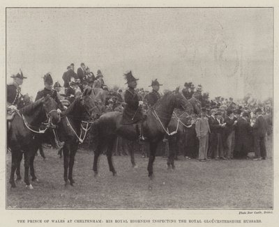 Der Prinz von Wales in Cheltenham, Seine Königliche Hoheit inspiziert die Royal Gloucestershire Hussars von English Photographer