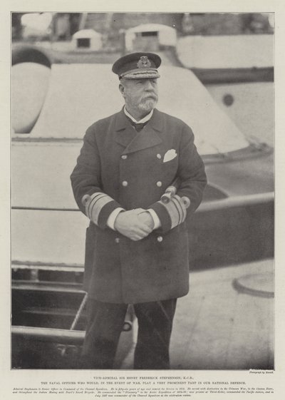 Vizeadmiral Sir Henry Frederick Stephenson, KCB, der Marineoffizier, der im Kriegsfall eine sehr wichtige Rolle in unserer nationalen Verteidigung spielen würde von English Photographer