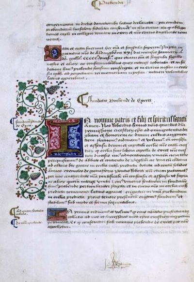 Archiv 9432 f.15v Seite mit Text und illuminiertem Initial, aus dem Gründungsbuch von Robert Sherborne oder Shirburn (ca. 1450-1536) Bischof von Chichester von English School