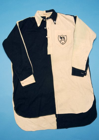 Schwarz-weißes Fußballtrikot, 1930er von English School