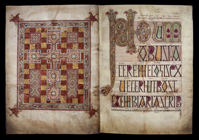 Teppichseite und Incipit-Seite, die den Brief des Hl. Hieronymus an Papst Damasus einleiten, aus den Lindisfarne Evangelien, 710-721 von English School
