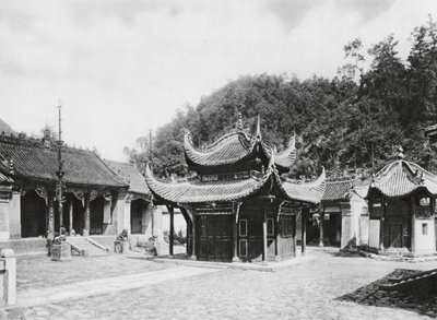 Miao tai tze, Shensi, Hauptgericht des Klosters von Ernst Boerschmann