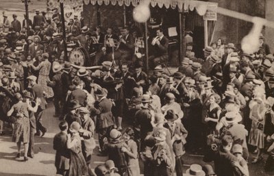 Paris: Ein Ball auf dem Platz, der 14. Juli von European Photographer