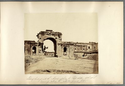 Tor zum Residency, Lucknow von Felice Beato