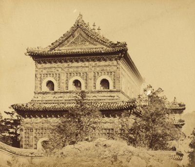 Der große kaiserliche Porzellanpalast (Yuan Ming Yuan), Peking, Oktober 1860 von Felice Beato
