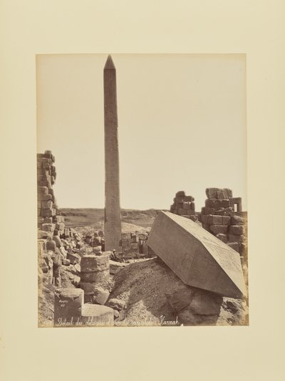 Detail der Obelisken und Hof der Karyatiden - Karnak von Félix Bonfils