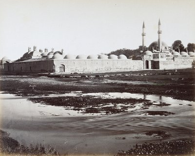 Blick auf den Komplex von Tekkuyeh Suleimaniyeh, in Damaskus, Syrien, Teil eines Komplexes einer Madrasa, einer Moschee und eines Klosters, geleitet vom Orden der Derwische, um den Aufenthalt der Pilger auf ihrem Weg nach Mekka zu erleichtern von Félix Bonfils