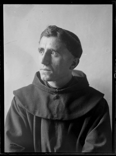 Franziskaner in Assisi von Ferdinand Schmutzer
