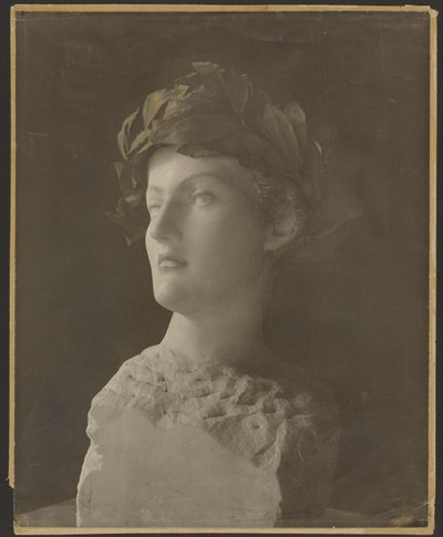 Ein junges englisches Mädchen von Fernand Khnopff