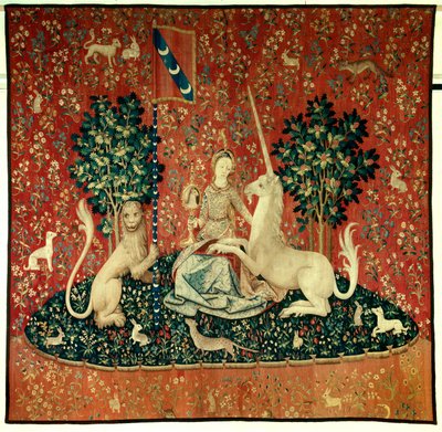 Vorhang der Dame mit dem Einhorn: Der Anblick. Eine junge Frau hält einen Spiegel, umgeben von einem Löwen, einem Einhorn, einem Affen und Kaninchen. Woll- und Seidentapisserie, hergestellt zwischen 1484 und 1500. Aus dem Schloss Boussac, Creuse. Paris, Na von Flemish School
