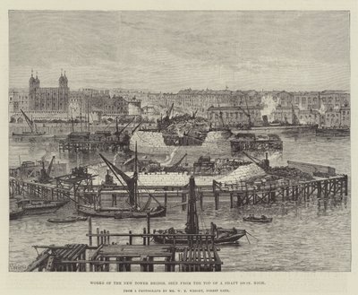 Arbeiten an der neuen Tower Bridge, gesehen von der Spitze eines 100 Fuß hohen Schachts von Frank Watkins