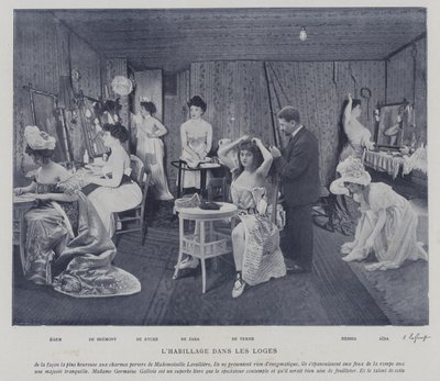 Schauspielerinnen in den Umkleideräumen des Théâtre des Variétés, Paris von French Photographer