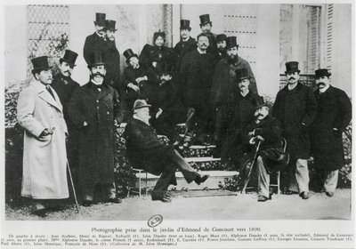 Gruppe im Garten von Edmond Huot de Goncourt, ca. 1890 von French Photographer